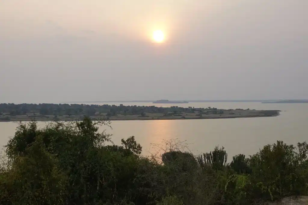 zonsondergang-Oeganda