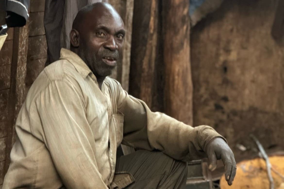 man-in-jinja-oeganda