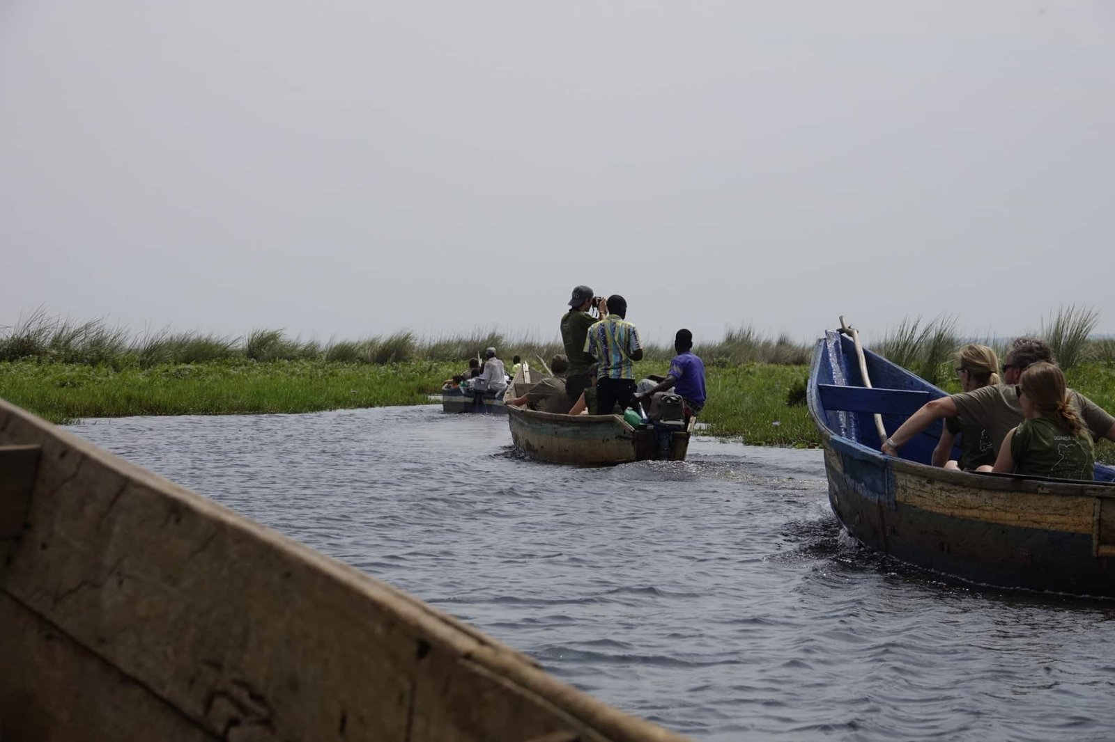 toeristen-op-safari-boottocht-mabamba-moeras-oeganda