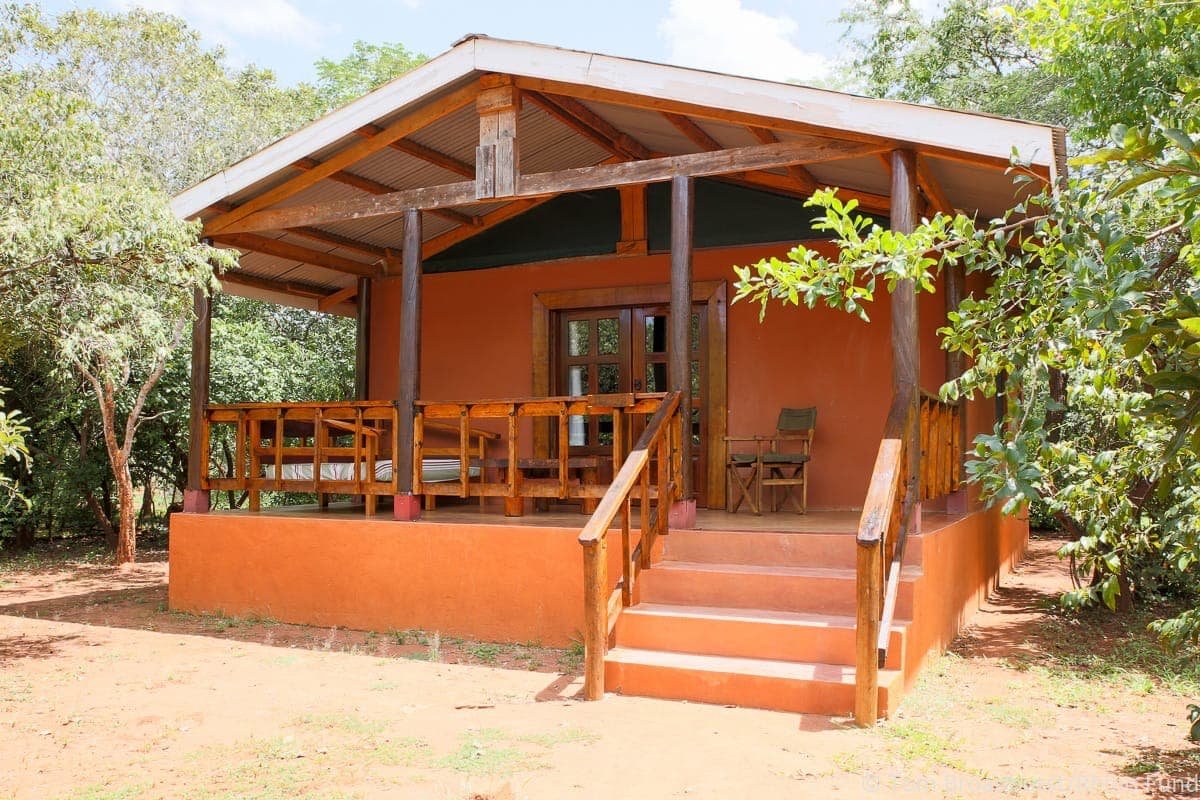 Amuka-lodge-single-cottage