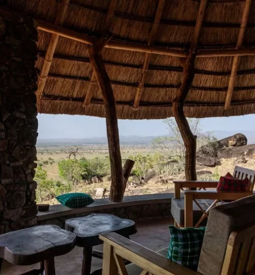 Kidepo-Savannah-Lodge-zicht-vanuit- Restaurant